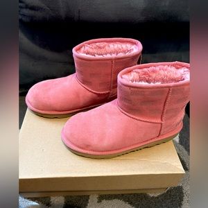 Ugg Classic mini print (big kids)